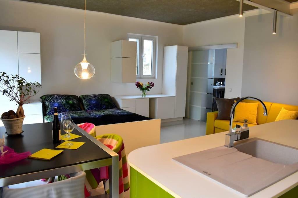 شقة Aparments Bukol Vojkovice  المظهر الخارجي الصورة
